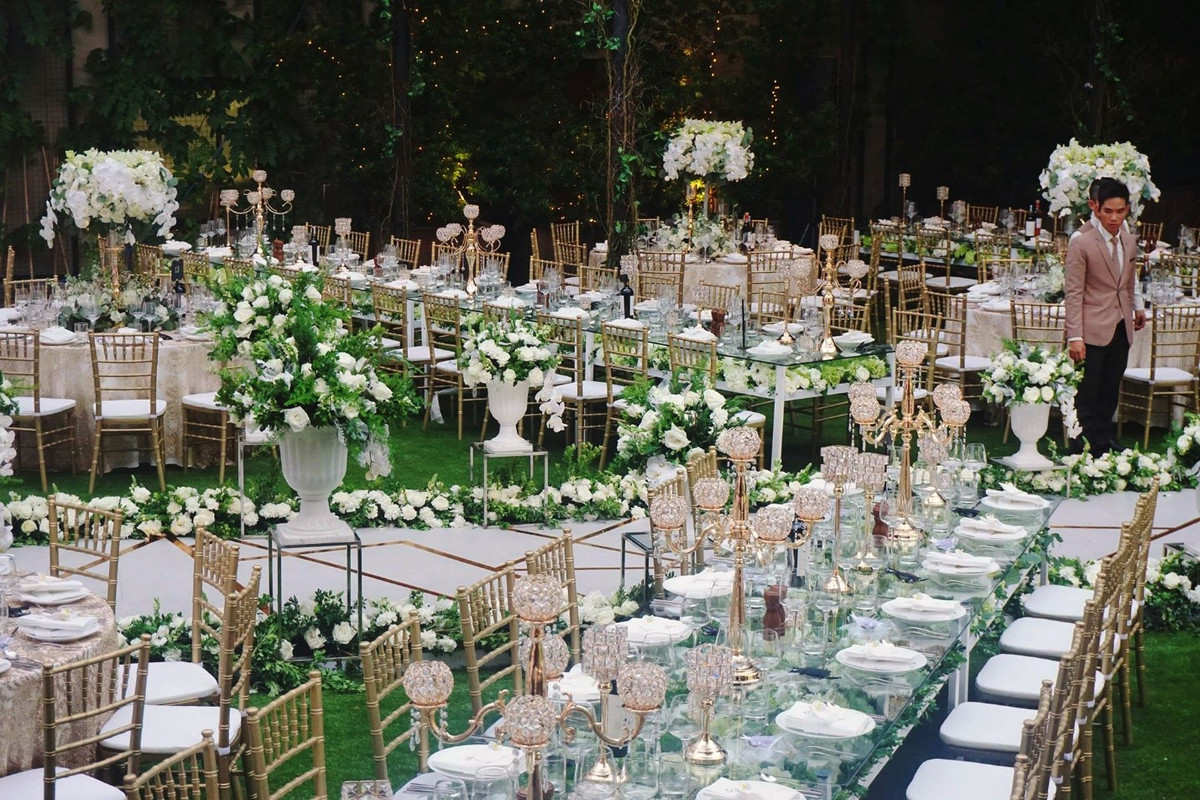 Ngoài ra, trung tâm còn có một khu vườn đặc biệt trên sân thượng dành cho sự kiện ngoài trời.