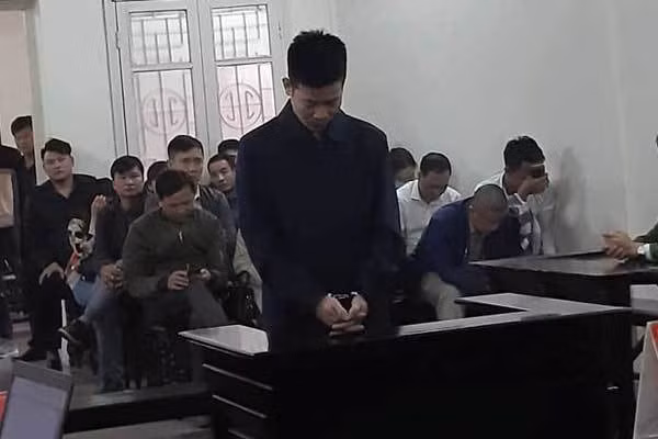 Om giac mo dai gia, ke khong tien dien man lua ngoan muc