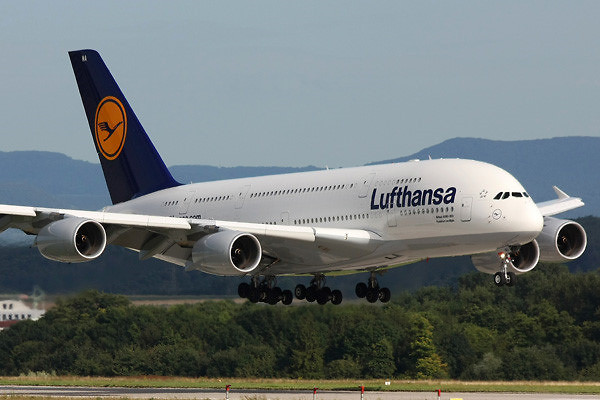 Hãng hàng không lớn nhất nước Đức Lufthansa là hãng Hàng không năm sao đầu tiên ở Châu Âu. Lufthansa đã mở rộng đường bay đến Việt Nam từ năm 1990. Ảnh: Espc.