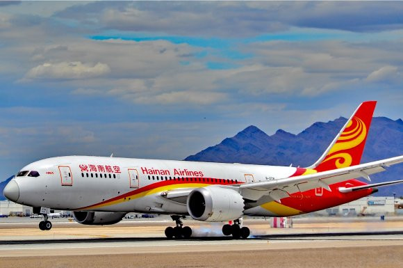 Hainan Airlines có trụ sở tại Haikou là hãng hàng không lớn nhất thứ tư ở Trung Quốc. Hạm đội máy bay của hãng chủ yếu là loại hai khoang (Hạng Thương gia và Hạng Phổ thông). Ảnh: Routesonline.