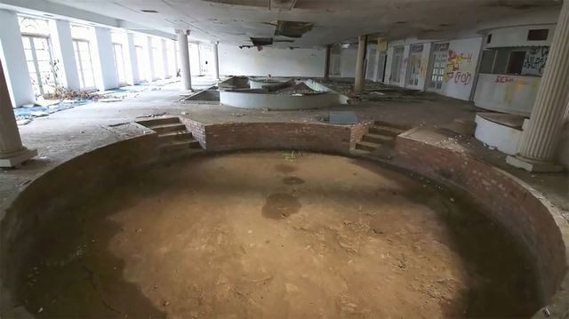 Nhiều công trình đã xuống cấp.