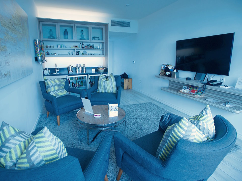 Mỗi năm có hàng nghìn tỷ phú và người nổi tiếng chọn dịch vụ này để nghỉ ngơi trong 12 phòng riêng của Private Suites, trước giờ ra máy bay.