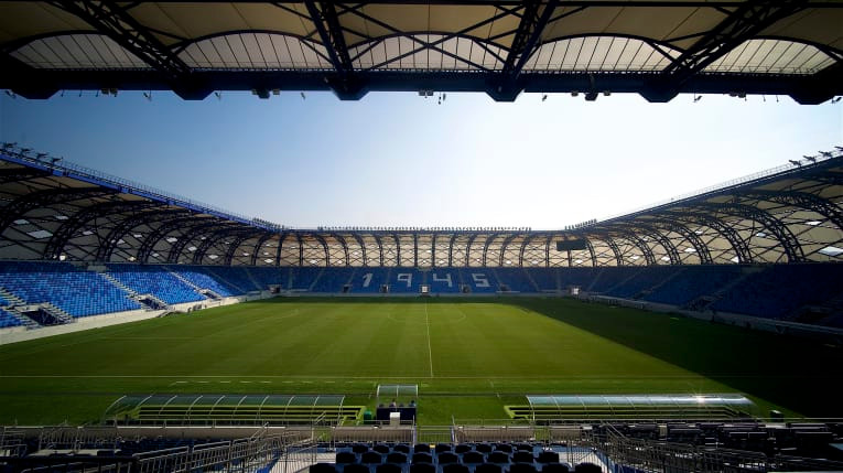 Bên trong sân có 4 xưởng sản xuất truyền hình, phòng khách và trung tâm truyền thông với sức chứa 200 người. Ảnh: AFC.