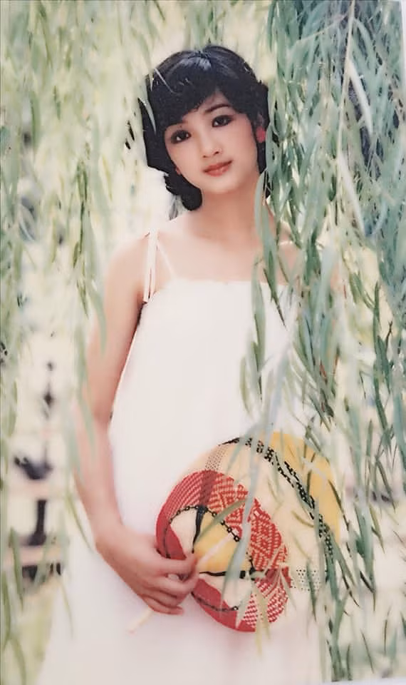 Song vuong gia, di xe 14 ty chi la 