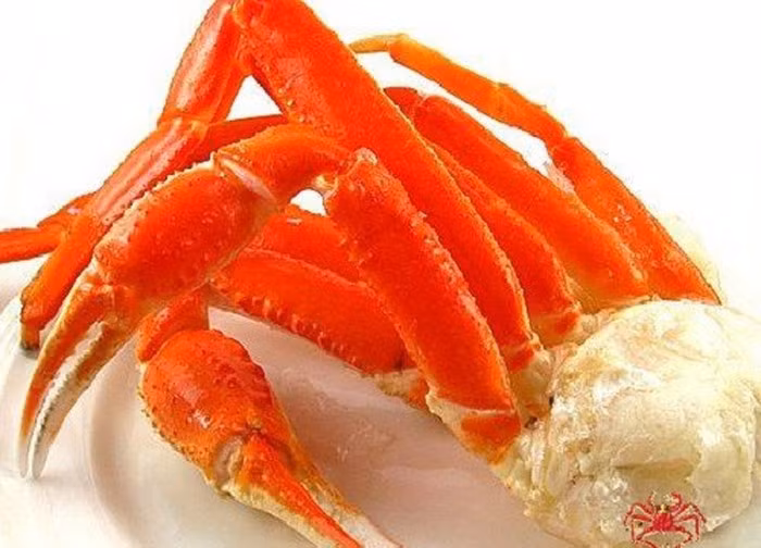 Chân cua tuyết với giá từ 500.000 - 700.000 đồng/kg cũng là món ăn khoái khẩu trên bàn tiệc của nhà giàu Việt. Ảnh: New fresh food.