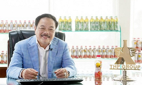 Với việc sở hữu 100% cổ phần Tân Hiệp Phát và khối tài sản trị giá tỷ USD, ông Trần Quí Thanh cũng được đồn đoán sẽ là tỷ phú Việt tiếp theo được Forbes vinh danh trong năm 2019. Ảnh: THP Group.