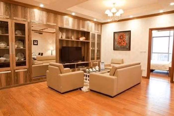 Căn hộ được thiết kế với nhiều chi tiết sang trọng và bày biện tinh tế. Ảnh: Pnsk.