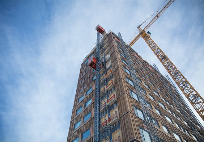 Tháng 3/2019, tháp Mjösa (ở Na Uy) đã vượt qua tòa HoHo Wien ở Áo (cao 84 mét) để trở thành tòa nhà gỗ cao nhất thế giới với tổng chiều cao 84,5 mét. Ảnh: Industryeurope.