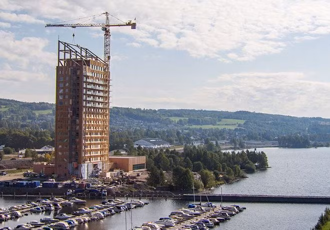 10 tầng dưới cùng của tòa nhà sử dụng gỗ Kerto LVL và sử dụng làm văn phòng, khách sạn. Ảnh: Industryeurope.