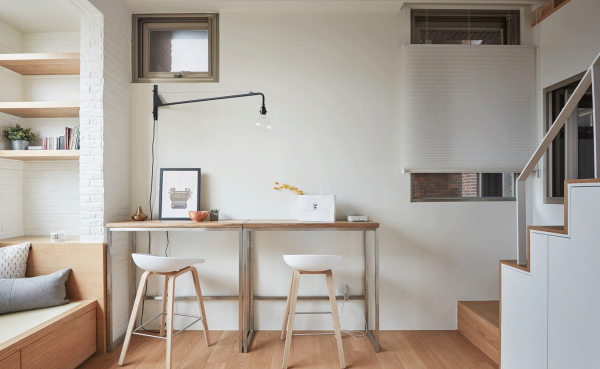 Góc làm việc nhỏ nhưng ngăn nắp.