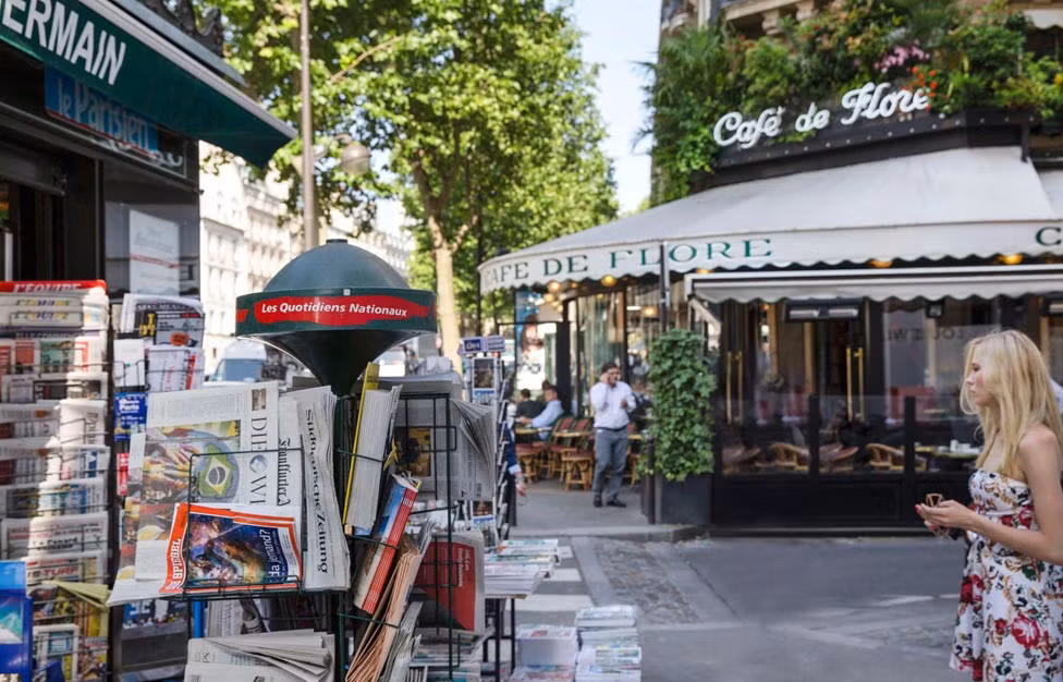  Saint-Germain-des-Prés cũng là khu vực giàu có ở Paris với rất nhiều khách sạn đắt đỏ. Ảnh: Book-a-flat.