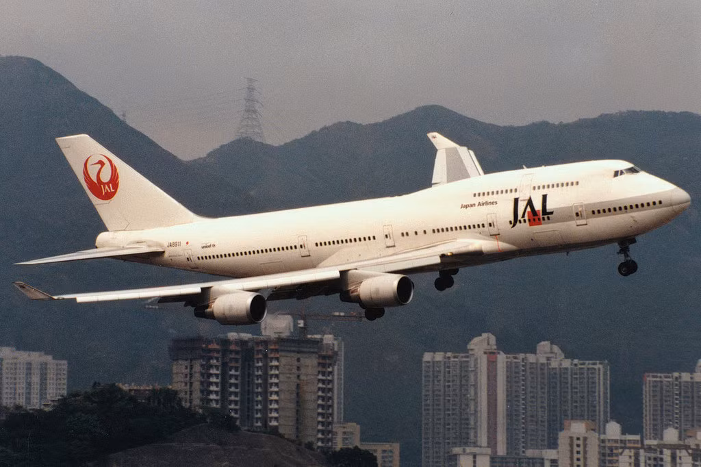Một máy bay Boeing 747 của Hãng không Japan Airlines (Nhật Bản) bị đâm ở gần núi Phú Sĩ ngày 12/8/198. Vụ tai nạn khiến làm 520 người chết, sau khi cất cánh từ Tokyo trong chặng bay nội địa. Ảnh: Flickr.