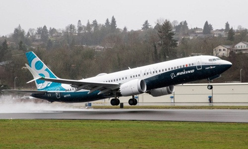 Bởi đây là tai nạn nghiêm trọng thứ hai của dòng máy bay Boeing 737 Max chỉ trong vòng hơn 4 tháng. Ảnh: KMTV.