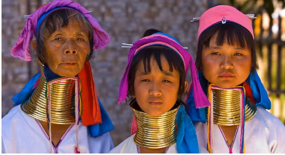 Hai hung nhung tuc le ky quai van con trong thoi hien dai