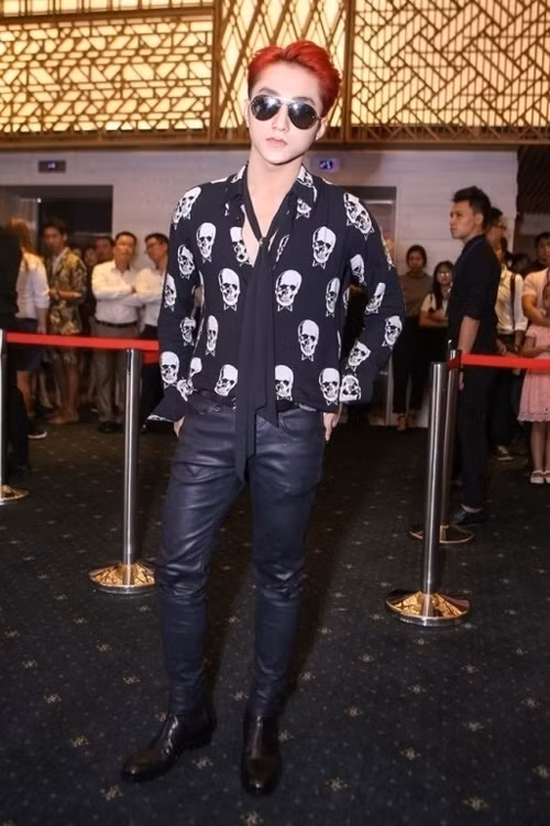 Không chỉ có căn hộ cao cấp và xe hơi đắt tiền, Sơn Tùng cũng là một tay chơi hàng hiệu khá kín tiếng của làng giải trí Việt. Ảnh: Internet.