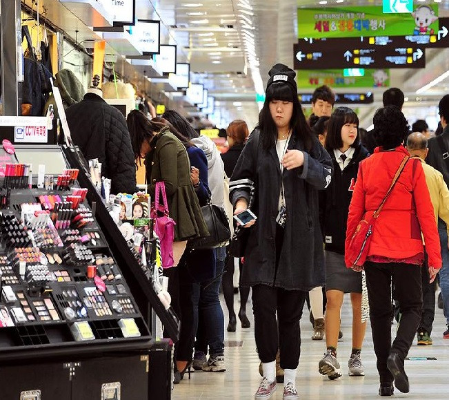 Phần lớn những người bán hàng ở đây đều có thâm niên trên 20 năm.