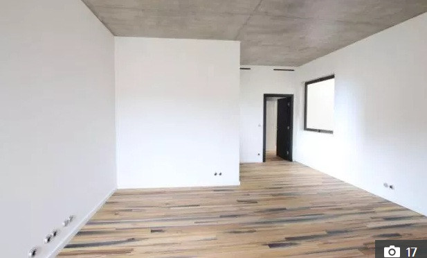 Một trong 3 phòng ngủ của ngôi nhà.