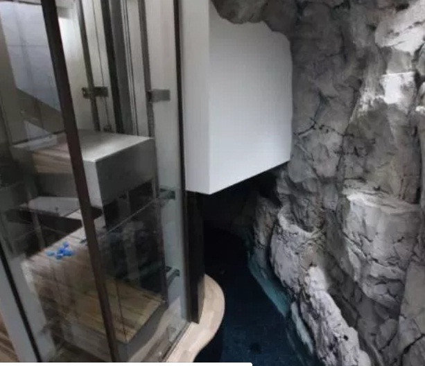  Biệt thự độc đáo mất gần 20 tháng để xây dựng. Hiện không có giá niêm yết chính thức nhưng dự kiến sẽ được rao bán với giá 30 đến 40 triệu euro (33- 44 triệu USD).