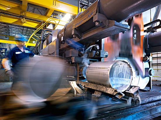 Soi doanh nghiep My sap san xuat linh kien may bay tai Da Nang-Hinh-2