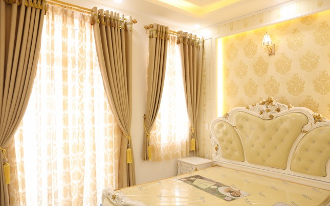 Vũ Hoàng Việt cho biết tổng chi phí mua đất, xây nhà và sắm nội thất vào khoảng gần 10 tỷ đồng. Ảnh: Ngoisao.net.