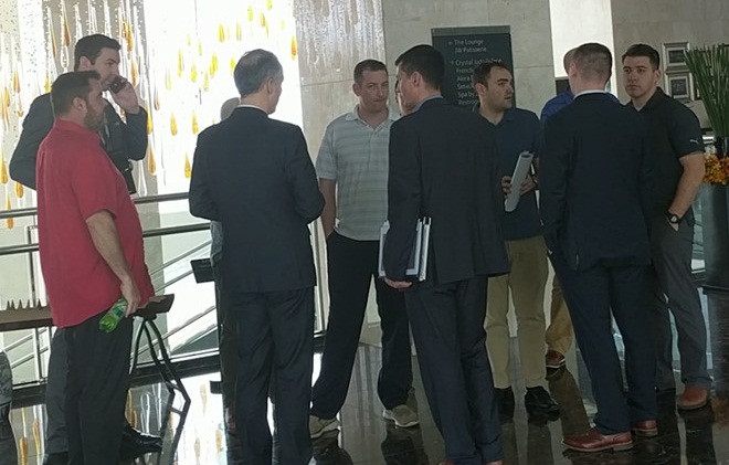 Chiều 19/2, đoàn mật vũ của Mỹ đã đến Việt Nam tiền trạm tại khách sạn JW Marriott - nơi có thể là điểm trú chân của Tổng thống Donald Trump khi tới Hà Nội dự hội nghị Mỹ - Triều sắp tới. Ảnh: Zing.