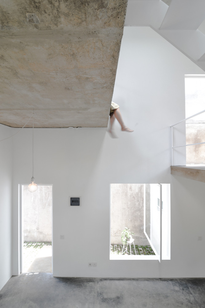 Nhờ đó, các thành viên trong nhà có thể dễ dàng tương tác với nhau dù đứng ở các tầng riêng biệt.