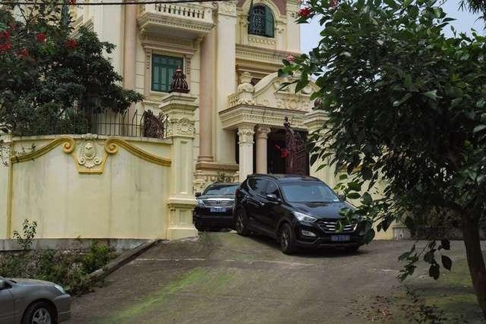 Chu tich Gang Thep Thai Nguyen Tran Van Kham vua bi bat xay biet thu sai phep?-Hinh-2