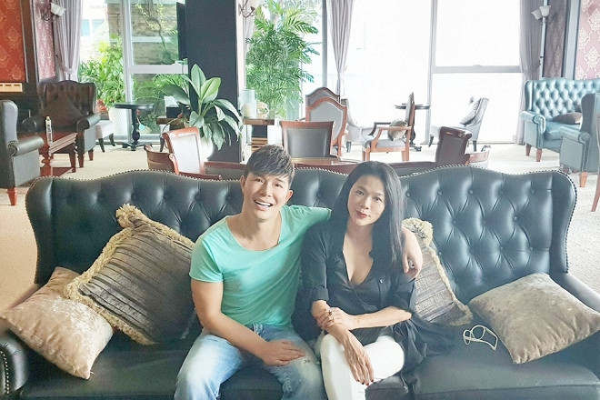 Không gian phòng khách rộng thoáng với nội thất hiện đại. Ảnh: Nld.