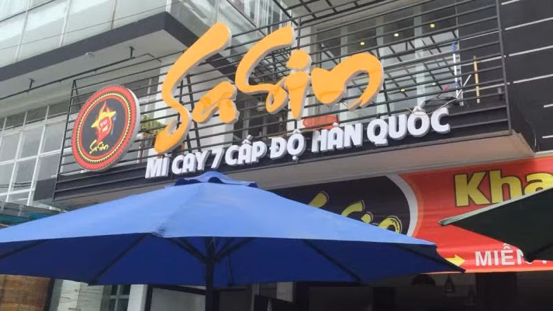 Quán mì cay của Quốc Trường khiến nhiều người khen ngợi hết lời trên mạng xã hội.