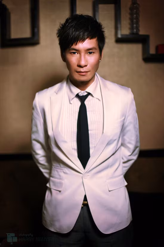 Lý Hải được xem là một trong những ca sĩ thành công nhất những năm 1990, đầu 2000. Khi thời vàng son đã qua, Lý Hải bắt đầu hạn chế ca hát, chuyển sang đầu tư kinh doanh.