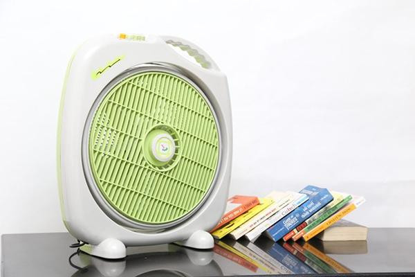 Đặt quạt chạy ở chế độ vừa phải, cánh quạt càng quay nhanh bạn càng phải trả nhiều tiền điện.