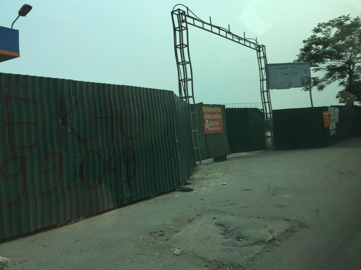 Thau tom dat du an ben xe Yen So roi de co moc hoang