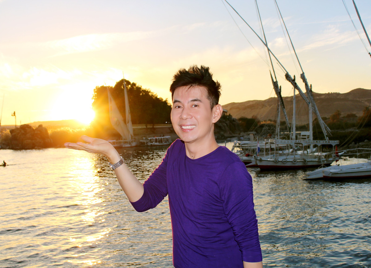 Để bảo đảm an toàn hơn, phía nước bạn đã cho một xe cảnh sát chạy theo phía sau xe bus chở đoàn. Trên xe cũng có một nhân viên cảnh sát hình sự ngồi phía trước và đi chung với đoàn trong suốt chặng hành trình “bão táp” này. Trong 10 ngày, Đoan Trường đi qua 7 tỉnh thành từ Nam ra Bắc của Ai Cập với 9 loại phương tiện. Với dòng sông Nile dài thứ 2 trên thế giới 6.853 km, người Ai Cập đã tạo ra một nền văn minh đầu tiên rực rỡ của cả loài người mang tên “Nền văn minh sông Nile”.