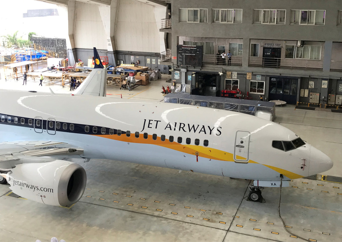 Ngày 12/4/2007, hãng hàng không Jet Airways mua đối thủ Air Sahara với giá 14,5 tỷ Rupees (tương đương 340 triệu USD) và đổi tên hãng đó thành JetLite. Ảnh: Nikkei.