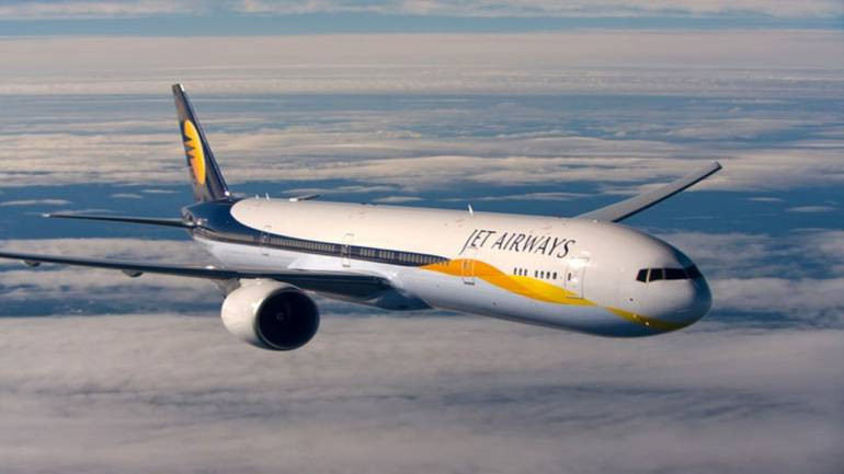 Jet Airways cũng là hãng hàng không từng có giá trị vốn hóa lớn nhất Ấn Độ. Hiện cổ phiếu của hãng đã "bốc hơi" 30% sau thông tin dừng bay. Ảnh: Moneycontrol.