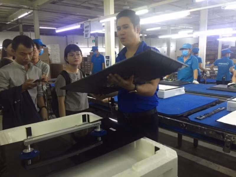 Sharp to Asanzo gia chung tu: Su that ve Sharp-Roxy Hong Kong