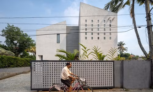 Nha huong Tay chang con so nang nho thiet ke lech