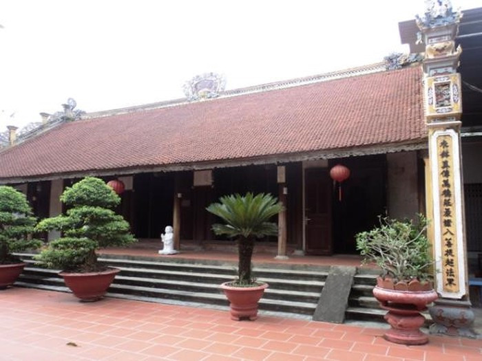 Chất liệu gỗ tự nhiên kết hợp không gian sân vườn cùng cây cối xanh mát tạo nên không gian thanh bình, thoáng đãng. Ảnh: Giadinhvietnam.