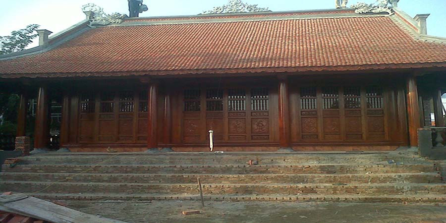 Kiến trúc nhà gỗ lim 3 gian truyền thống ở Việt Nam. Ảnh: Senvietdecor.