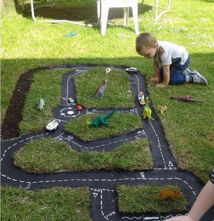 ...hoặc ngoài sân vườn.