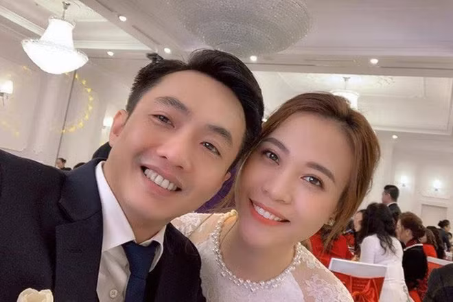 Người đẹp quê Lạng Sơn được biết đến với Giải thưởng Miss Teen được yêu thích nhất năm 2008, giải Hoa khôi xứ Lạng 2010, lọt top 20 vòng chung kết Hoa hậu Việt Nam 2010, top 6 Vietnam's Next Top Model…