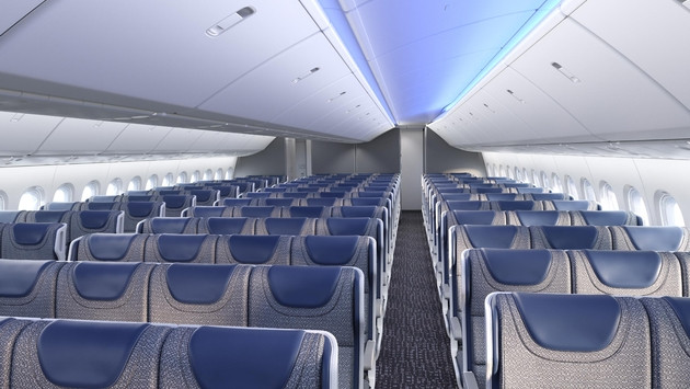 Cửa sổ và ghế ngồi đều thiết kế cao hơn, giúp du khách dễ dàng nhìn được tầng mây ở mọi vị trí.