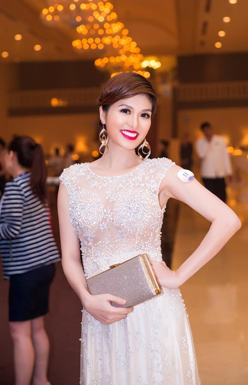 Gần đây, Oanh Yến được nhắc đến nhiều trên truyền thông khi giành giải Nữ hoàng sắc đẹp thế giới 2019.