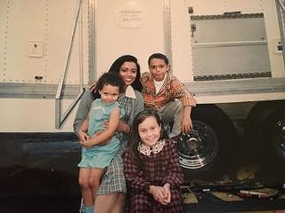 Theo Shana, Michael chỉ sai lầm vì đã quá ngây thơ với bọn trẻ. Đối với ông, việc ngủ chung giường hay đi chơi với bọn trẻ là điều hết sức bình thường.