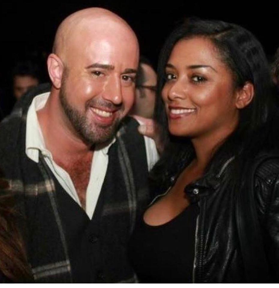 Shana đã giữ kín chuyện tình của mình và Michael trong rất nhiều năm nhưng đã quyết định chia sẻ nhiều hơn về chuyện này sau khi bộ phim tài liệu được cho là hủy hoại danh tiếng của Michael đang tạo nên sự hoang mang lớn trong dư luận thời gian qua.