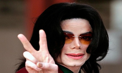 Michael Jackson lần đầu tiên bị cáo buộc lạm dụng tình dục vào năm 1993 và điều đó thay đổi cuộc đời ông rất nhiều kể từ đó, Shana cho biết.