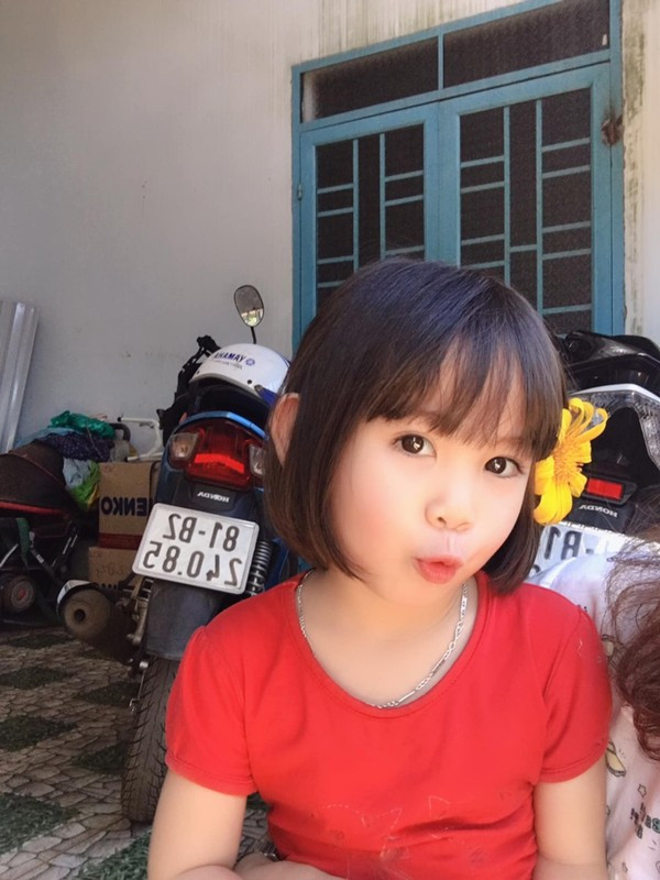 Cô bé Sơri vô cùng xinh xắn khiến ai nấy đều xao xuyến. Ảnh: Tường Vy