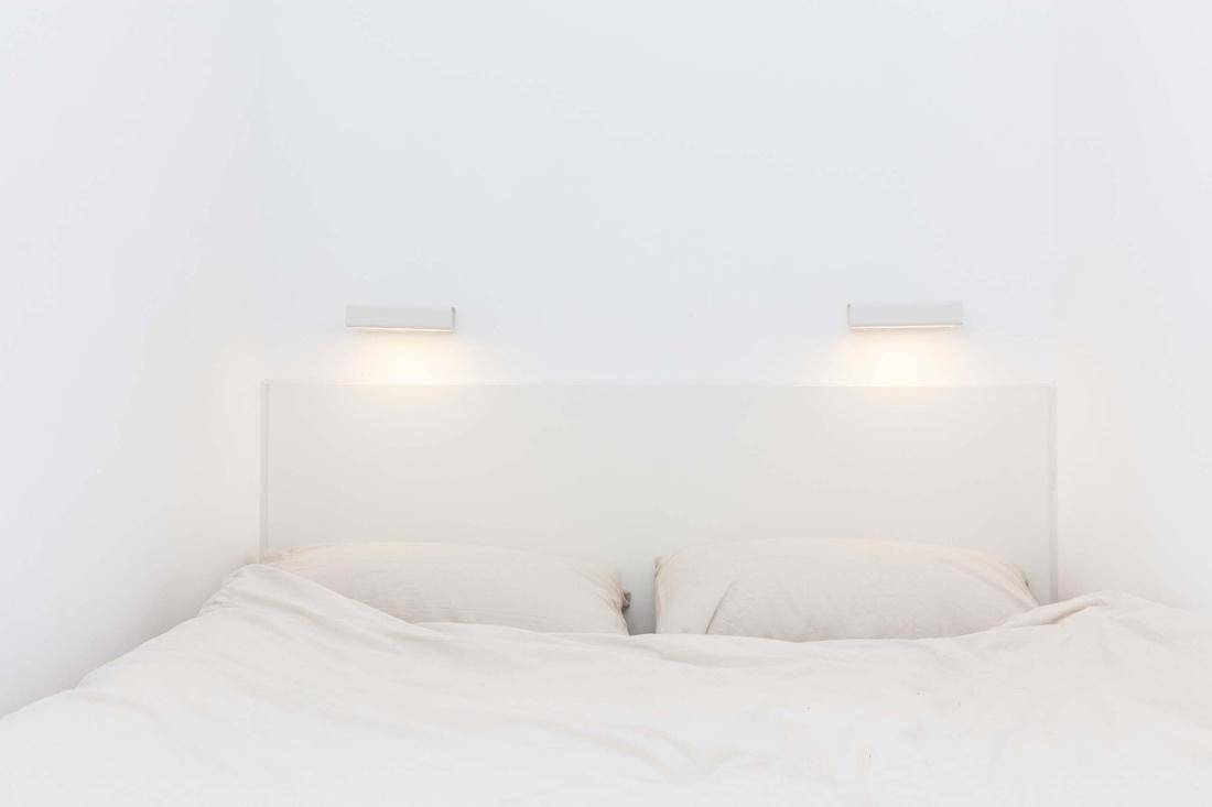 Cách thiết kế này vừa đảm bảo sự riêng tư nhưng vẫn giải quyết vấn đề không gian quá hẹp.