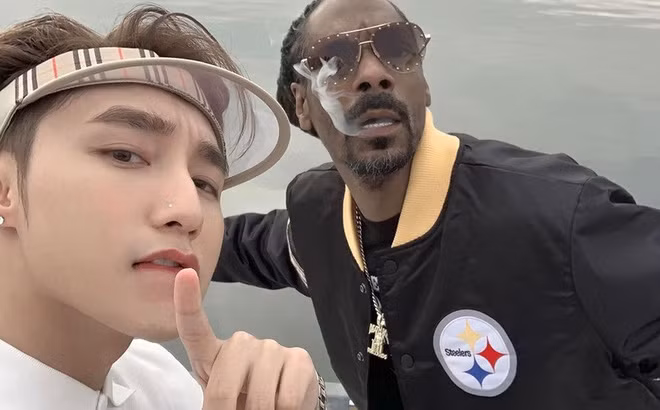 Theo trang web ViewManiac (một tổ chức chuyên về marketing mảng âm nhạc), Snoop Dogg có nằm trong danh sách nghệ sĩ công ty có thể kết nối.