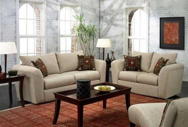 Các cửa sổ đối diện nhau: Với cuộc chiến giá cả bất động sản ngày càng gia tăng, các công ty thương mại đua nhau xây dựng thật nhiều những tòa nhà cao tầng chọc trời để kiếm lời tối đa. Từ quan điểm phong thủy, kiểu cửa sổ tài lộc này là mô hình điển hình của sự phá sản.